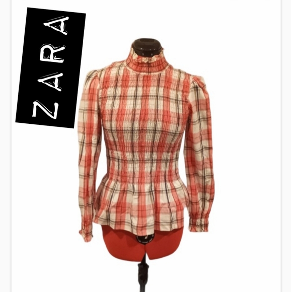 Zara Tops - Zara Stretchy Fitted Plaid Long Sleeve